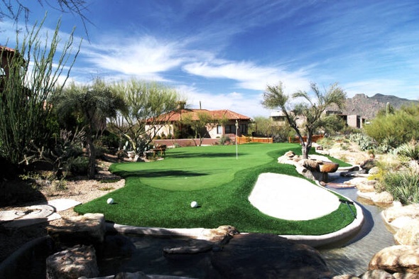 Albuquerque backyard putting green