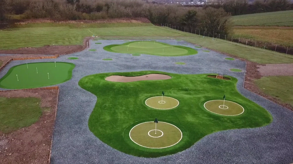 Turf Selection for Putting Greens vs. Tee Lines vs. Chipping Areas in Albuquerque